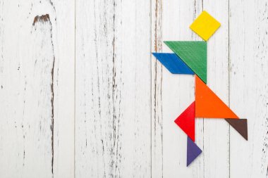 kopya alanı ile dans eden insanlar şeklinde ahşap tangram
