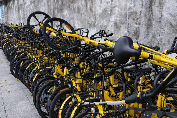Zhongshan Guangdong China Mar 2018 Bicicletas Compartidas Dejen Lado Carretera — Foto de Stock