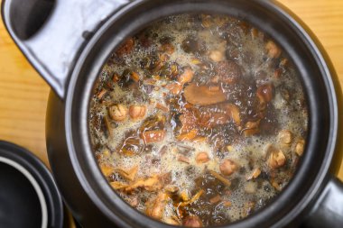 Çin şifalı bitkileri diş minesi kabıyla karıştırıyor.