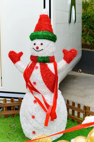 Snowman Outdoor Vertical Composition — Stock Photo, Image