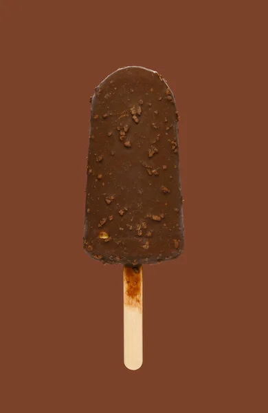 Popsicle Extérieure Chocolat Avec Sauce Aux Myrtilles Intérieur Sur Fond — Photo