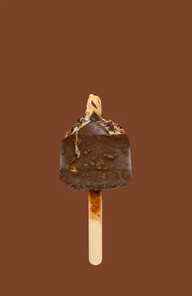 Mayormente Comido Paleta Exterior Chocolate Con Salsa Arándanos Interior Sobre — Foto de Stock