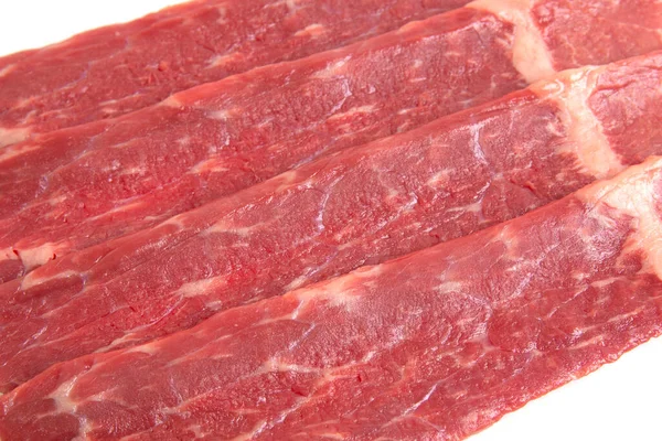 Φέτες Ωμό Κρέας Βοείου Κρέατος Λευκό Φόντο — Φωτογραφία Αρχείου