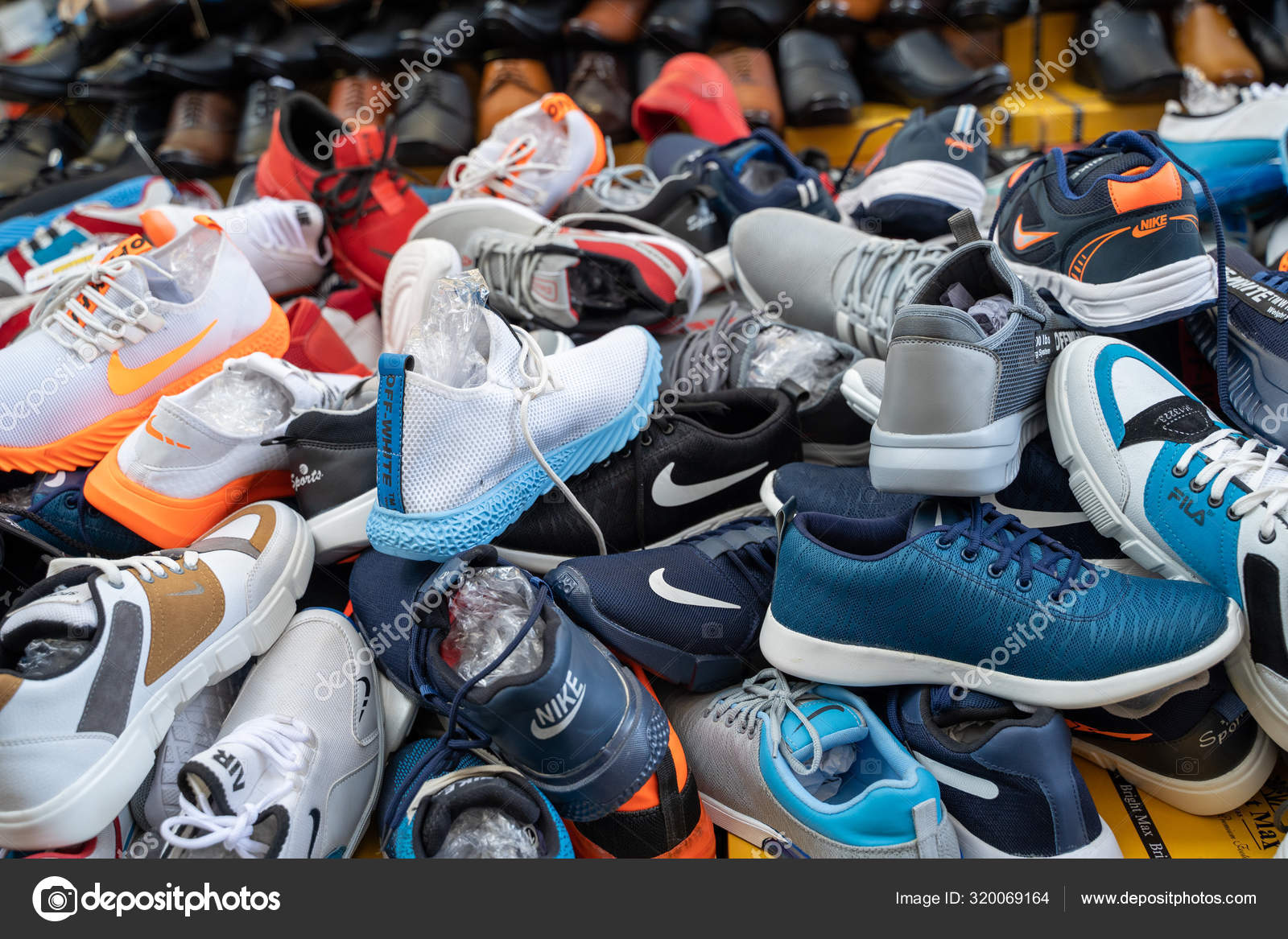 nike shoes stock