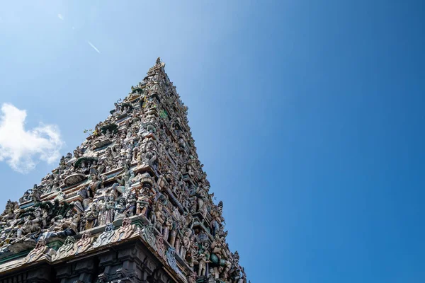 Negative space composition view of the Sri Kailawasanathan Swami