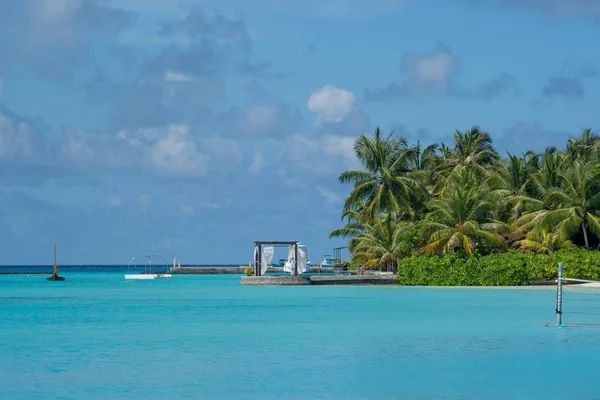 Atolón Norte Masculino, Maldivas - 23 de noviembre de 2019: Resort con amen — Foto de Stock