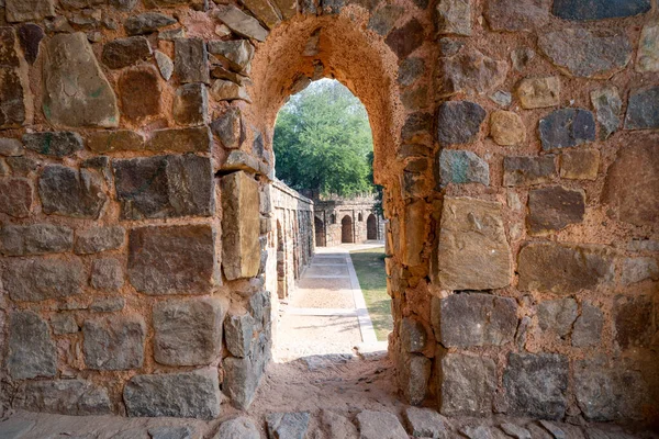 Stone arch window at Isa Khans Garden Tomb, part of Humayan\'s To