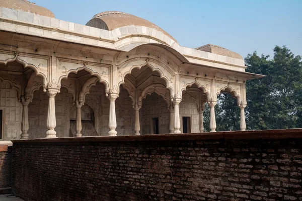 Άποψη του Khas Mahal μέσα στο Κόκκινο Φρούριο, χρησίμευσε ως το Mughal em — Φωτογραφία Αρχείου