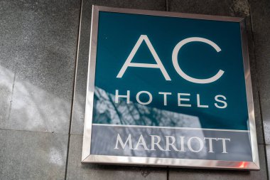 Madrid, İspanya - 25 Ocak 2020: Marriott 'tan Ac Hotels için imza