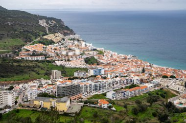 Sesimbra, Portekiz 'in güzel hava manzarası - c' den görüldüğü gibi