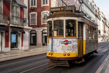 Lizbon, Portekiz - 17 Ocak 2020: Bir Iconic Lisbon (tramvay