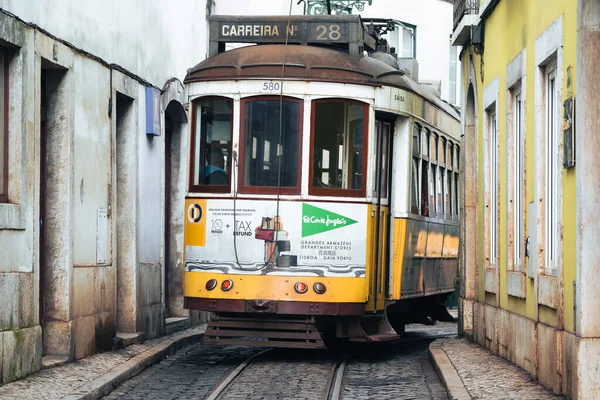 Lisbonne, Portugal - 17 janvier 2020 : Célèbre tramway 28 ma — Photo