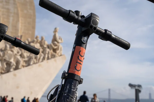 Lisboa, Portugal - 17 de enero de 2020: Scooter compartido marca Circ i —  Fotos de Stock