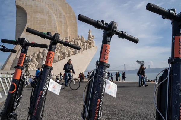 Lisboa, Portugal - 17 de enero de 2020: Scooter compartido marca Circ i —  Fotos de Stock