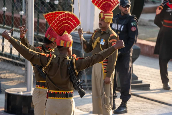 Attari, Inde - 8 février 2020 : Force de sécurité des frontières indiennes me — Photo