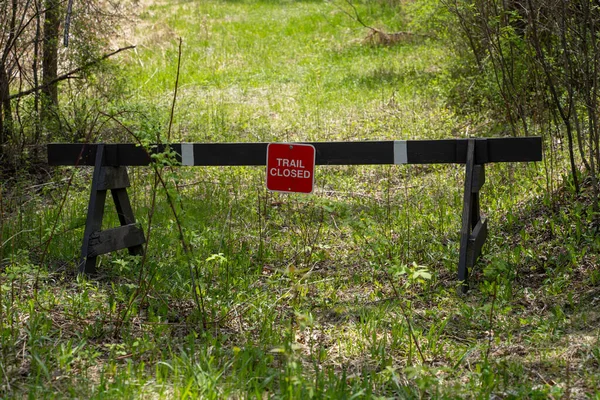 Trail Κλειστό Σημάδι Μέσα Από Elm Creek Park Reserve Στο — Φωτογραφία Αρχείου