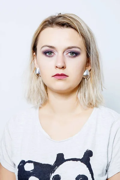 Портрет Девушки Эмоции Молодой Женщины Фото Документах — стоковое фото