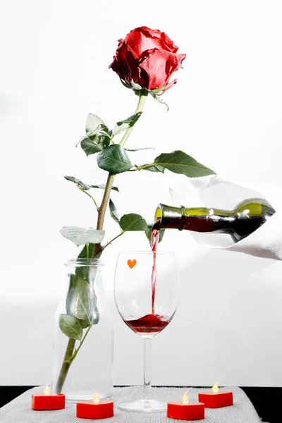Aftelkalender Voor Valentijnsdag Rode Roos Tafel Het Gewicht Hart Wijn — Stockfoto