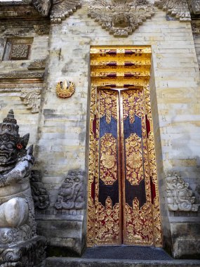 Endonezya, Ubud 'da geleneksel Hindu eserleri.