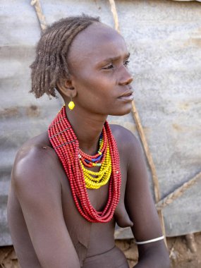 Omo Nehri, Kabile Dassanech, 11 Mayıs 2019, Dassanech köyünde ücret alındıktan sonra özgürce fotoğraf çekebilirsiniz, 11 Mayıs 2019, Kabile Dassanech, Omo Nehri, Etiyopya