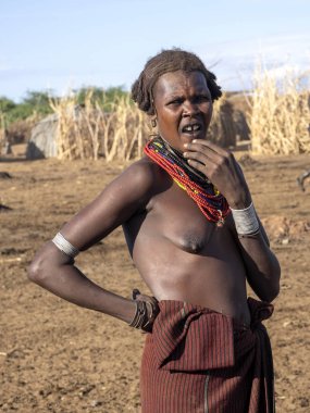 Omo Nehri, Kabile Dassanech, 11 Mayıs 2019, Dassanech köyünde ücret alındıktan sonra özgürce fotoğraf çekebilirsiniz, 11 Mayıs 2019, Kabile Dassanech, Omo Nehri, Etiyopya