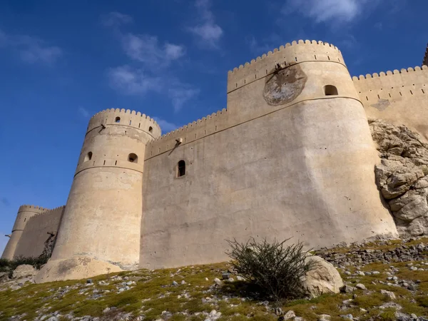 Древняя Крепость Аль Нахал Возвышается Над Старым Городом Мускат Оман — стоковое фото