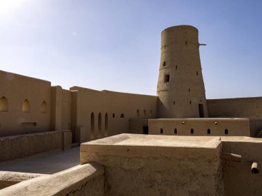 Büyük Bahla Kalesi yeniden inşa edildi, Umman.