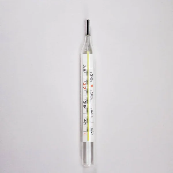 Glass thermometer for measuring body temperature. — Stock Photo, Image