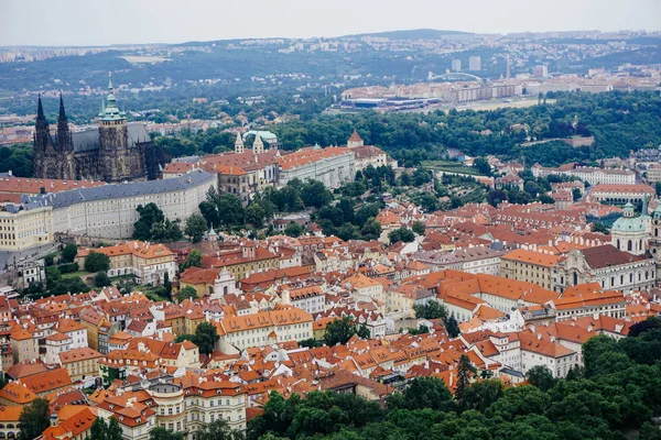 Yukarıdaki Prag