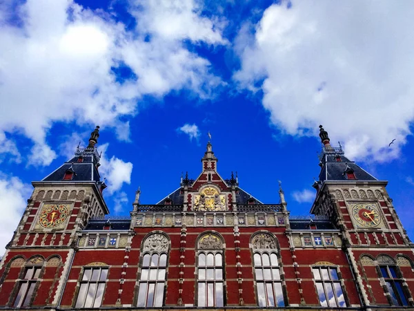 Amsterdam Centraal istasyonu