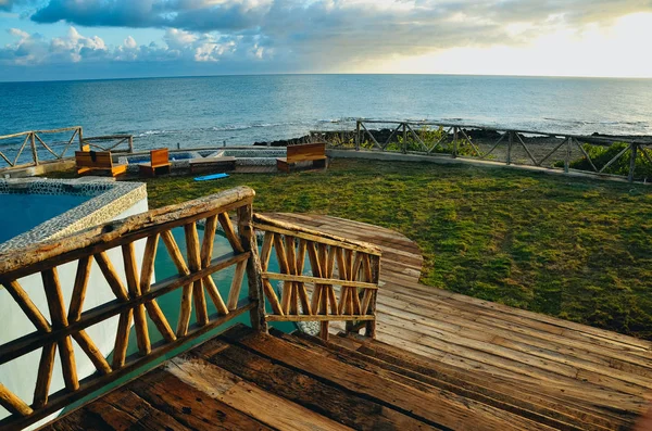 A deck with a view of the ocean — Stock Photo, Image