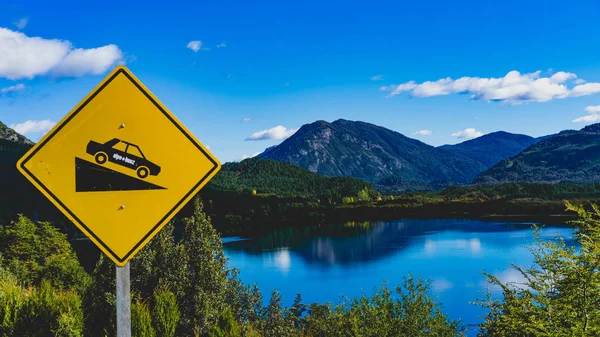 Patagonya'bir yol işareti