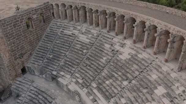 非常古老的建筑 Aspendos，希腊圆形剧场 — 图库视频影像