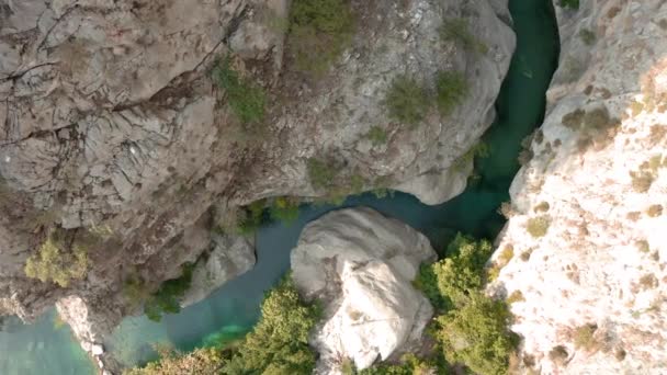 Turkey drone rise from the gorge — Stock Video