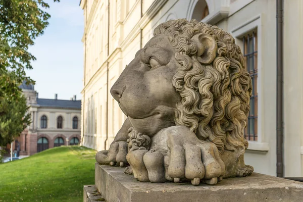 Skulptur eines Löwen — Stockfoto