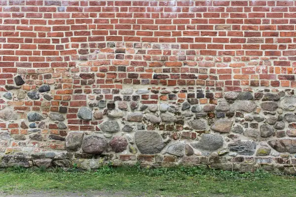 Wall made of bricks — Stock Photo, Image