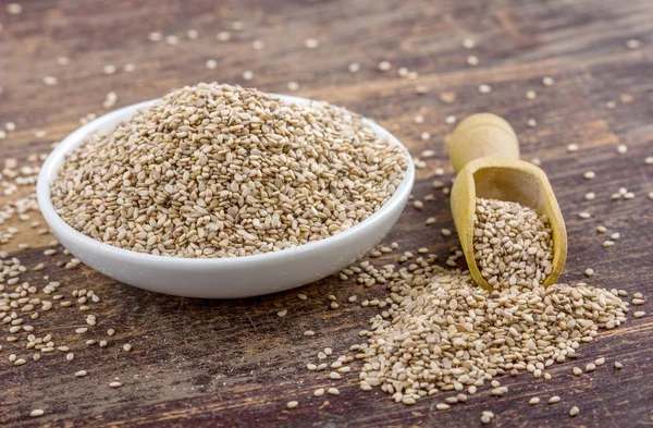 soyulmamış sesam tohumları