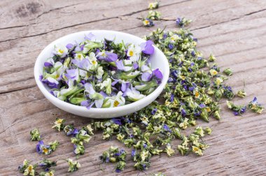 küçük, violet heartsease 