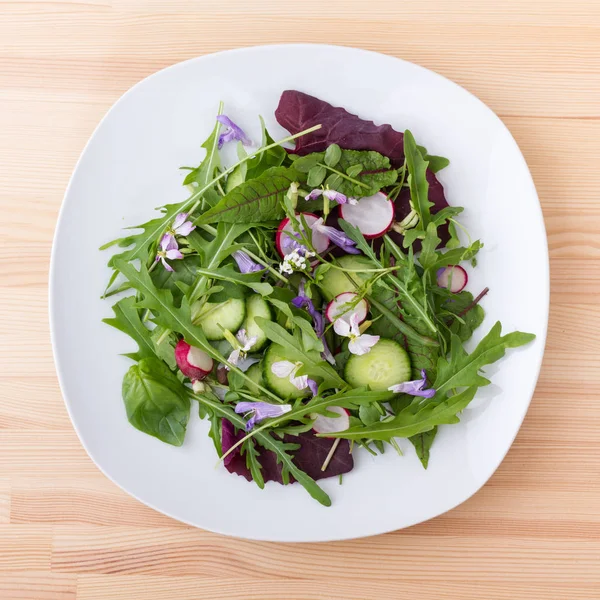 Fresh, raw salad — Stock Photo, Image