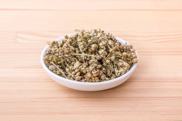 Kuru civanperçemi çiçekleri