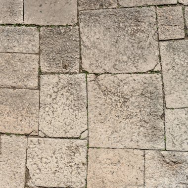 soluk kaldırım taşları