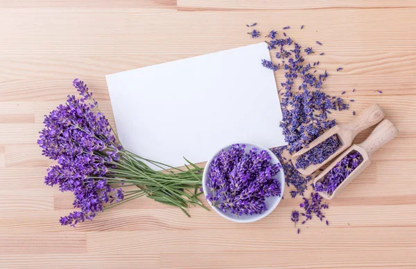 Lavendel Top Weergave Van Lavendel Bloemen Met Een Witte Exemplaar — Stockfoto