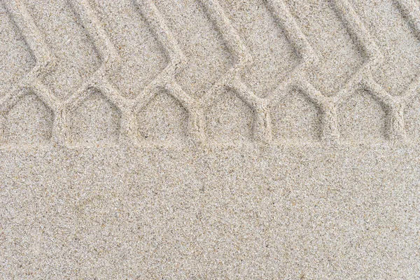 Колесные Дорожки Мусоровоза Песчаном Пляже — стоковое фото