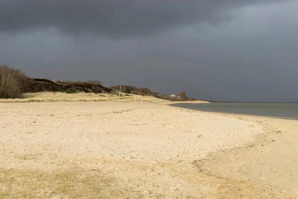 Samotny Nadmorski Krajobraz Wyspy Sylt Błotnymi Mieszkaniami Zimie — Zdjęcie stockowe