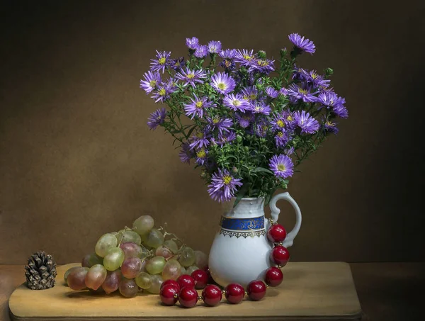 Krizantem ile natürmort