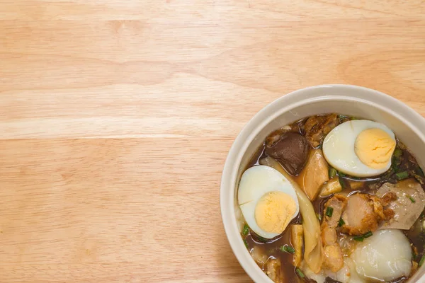 Sopa de fideos rollo chino — Foto de Stock