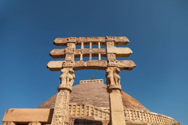 Budist anıtlar sanchi at