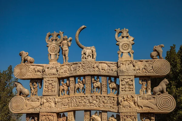 buddhist monuments at sanchi