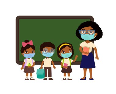 Yüzlerinde koruyucu maskeler olan koyu tenli bayan öğretmen ve öğrenciler. Okul üniforması giymiş erkekler ve kızlar ve karikatür karakterlerini gösteren kadın öğretmen. Solunum virüsü koruması, alerji konsepti.