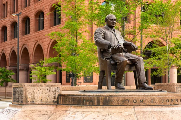 Estatua de Tom Johnson —  Fotos de Stock